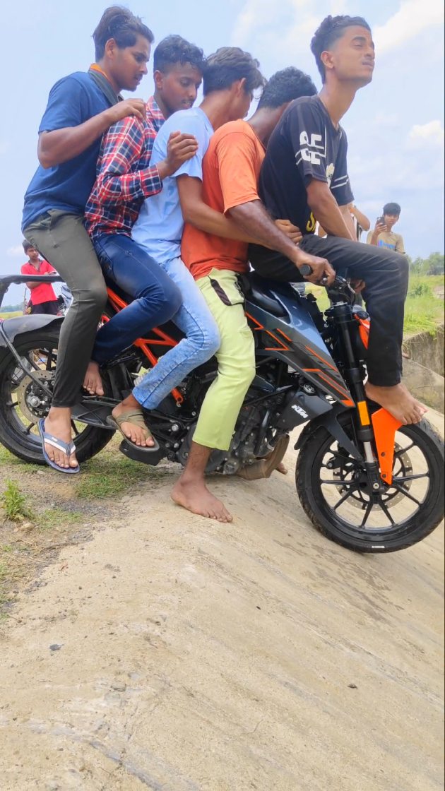 KTM power 🚀😲👀💪 #rider #facebookvideo #ridervideo #viralvideo # ...