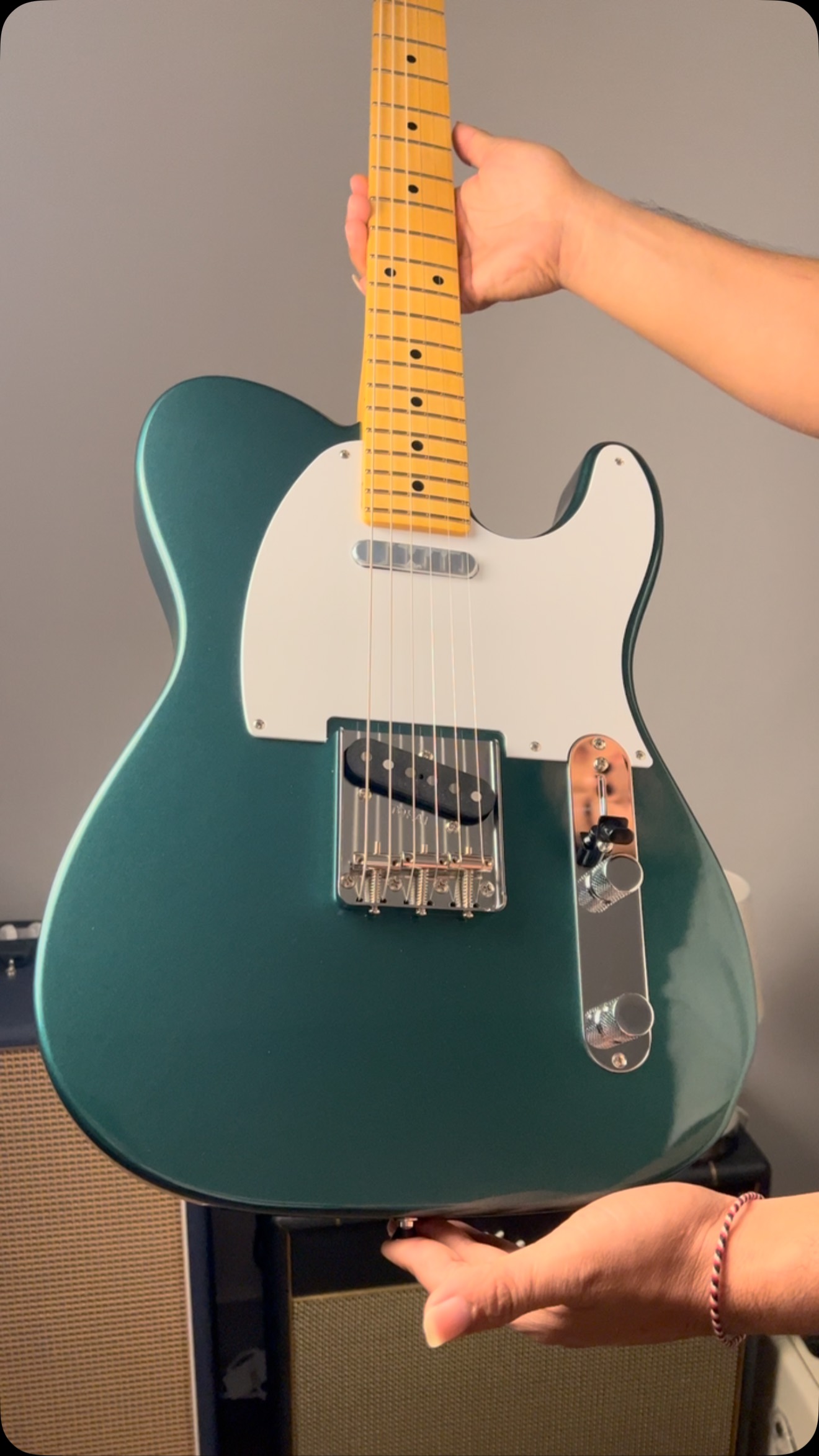 Tokai Breezysound Demo And Features The Tokai brand has returned