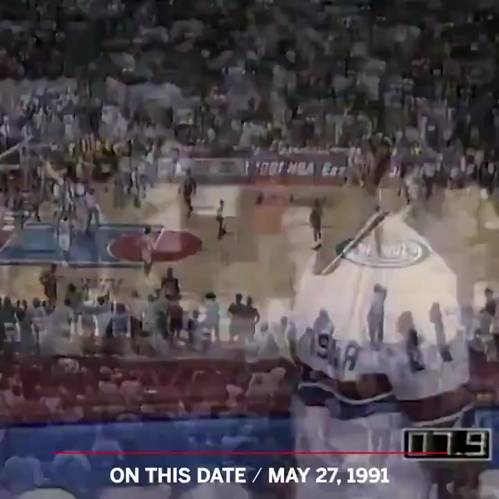 Un día como hoy, hace 34 años, los Chicago Bulls barrian a los Detroit ...