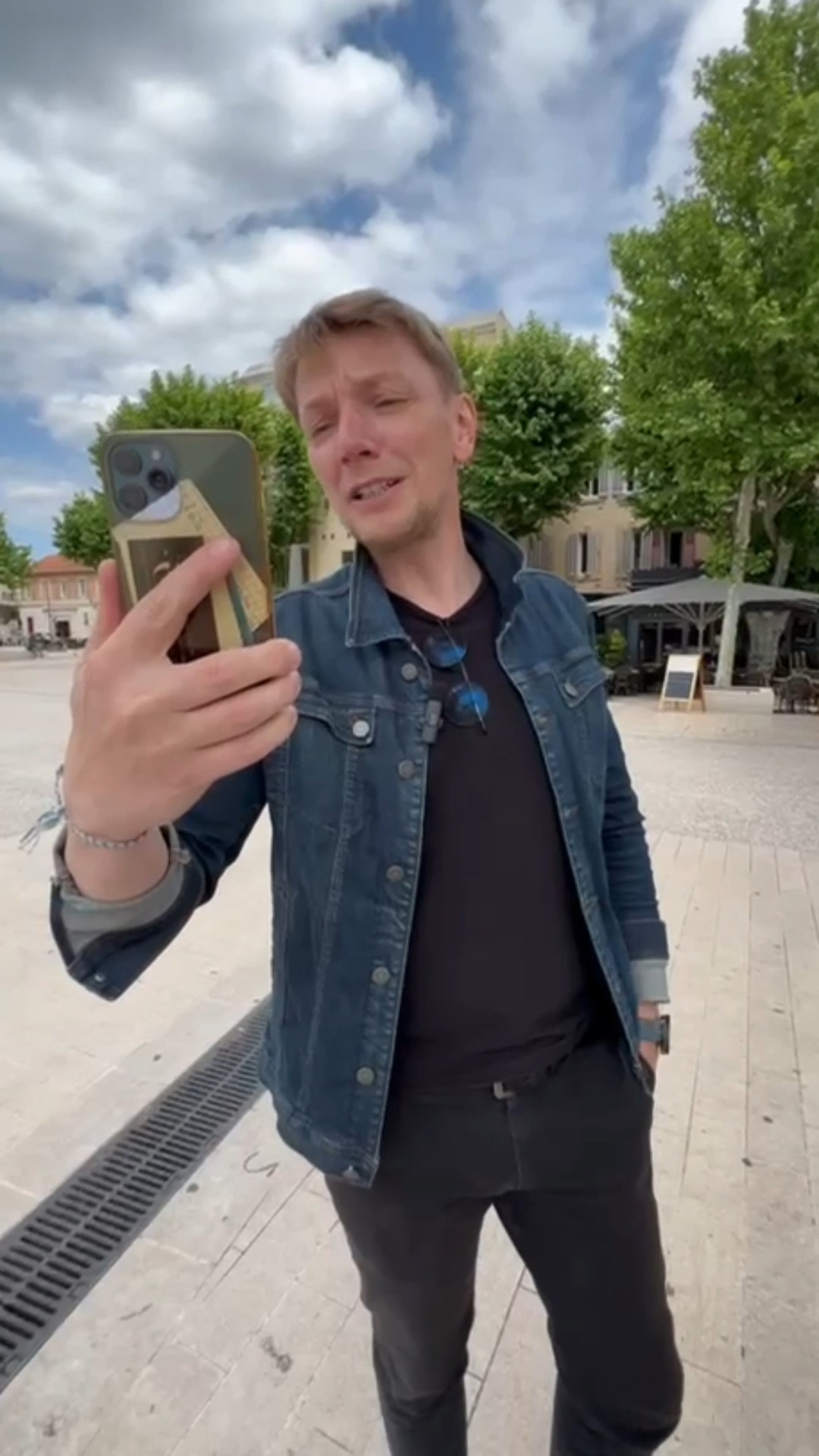 𝗔𝗗𝗡 tourne aussi dans toutes la 🇫🇷 grâce aux ondes d’𝗜𝗖𝗜 🎙️ Merci Radio ...