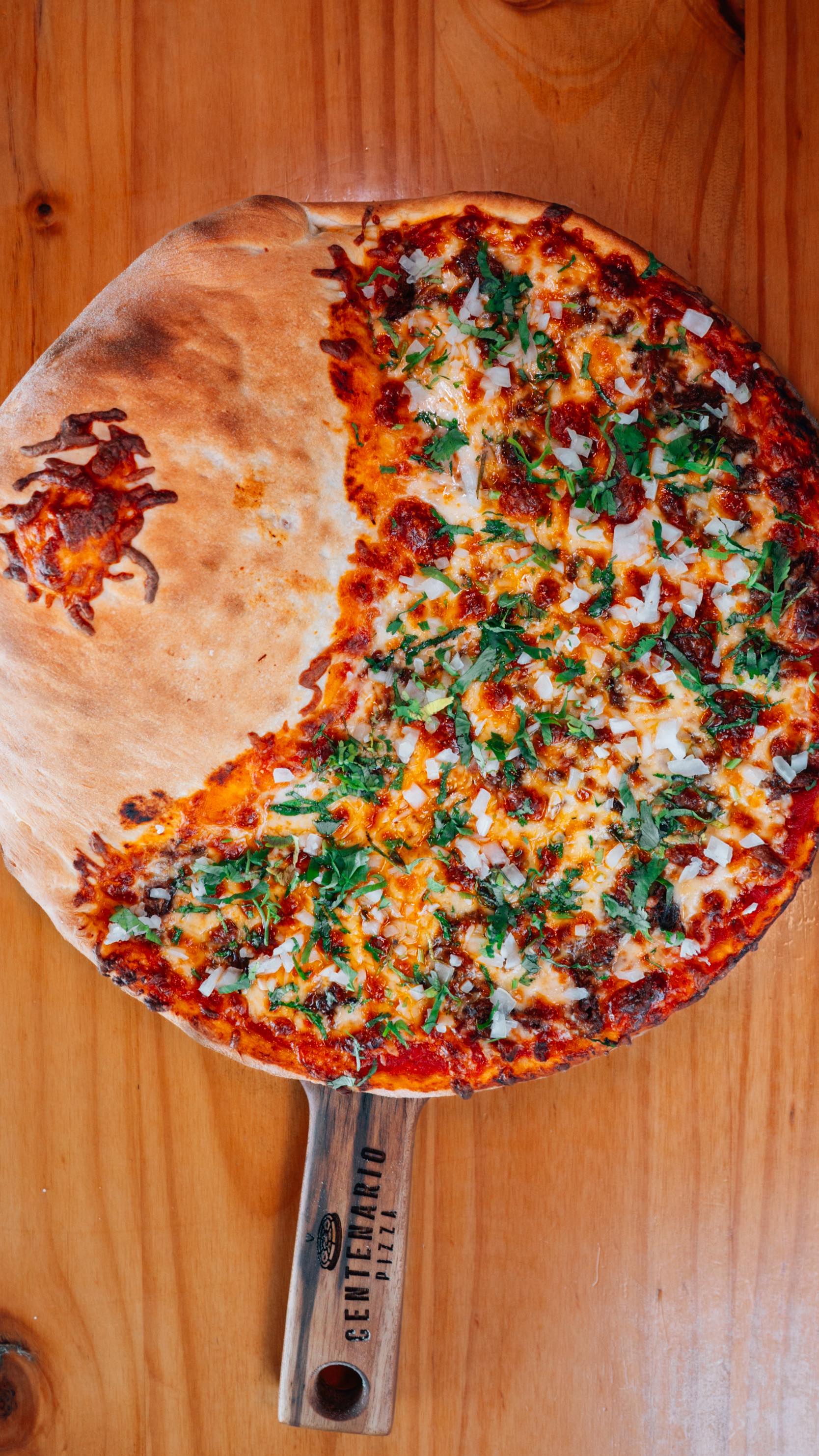 centenario-pizza-santa-ana