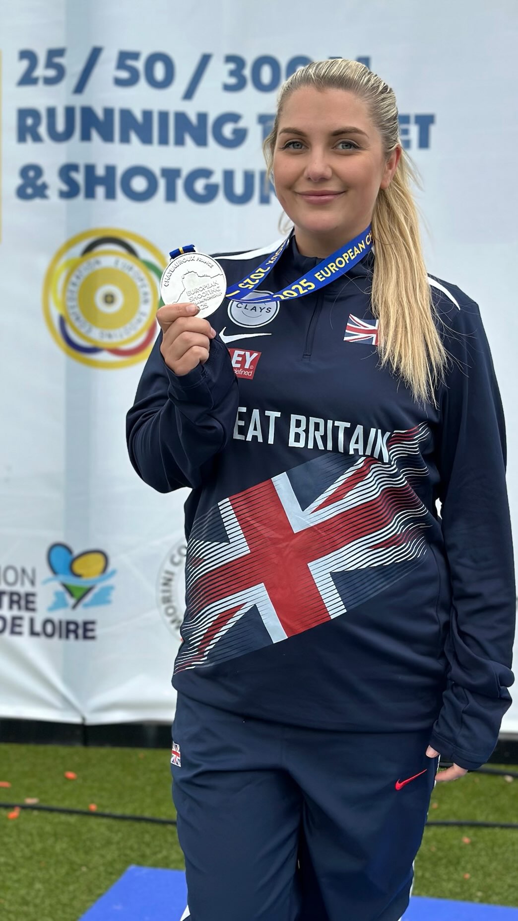 Amber Rutter reacts to her European Championships silver in Chateauroux ...