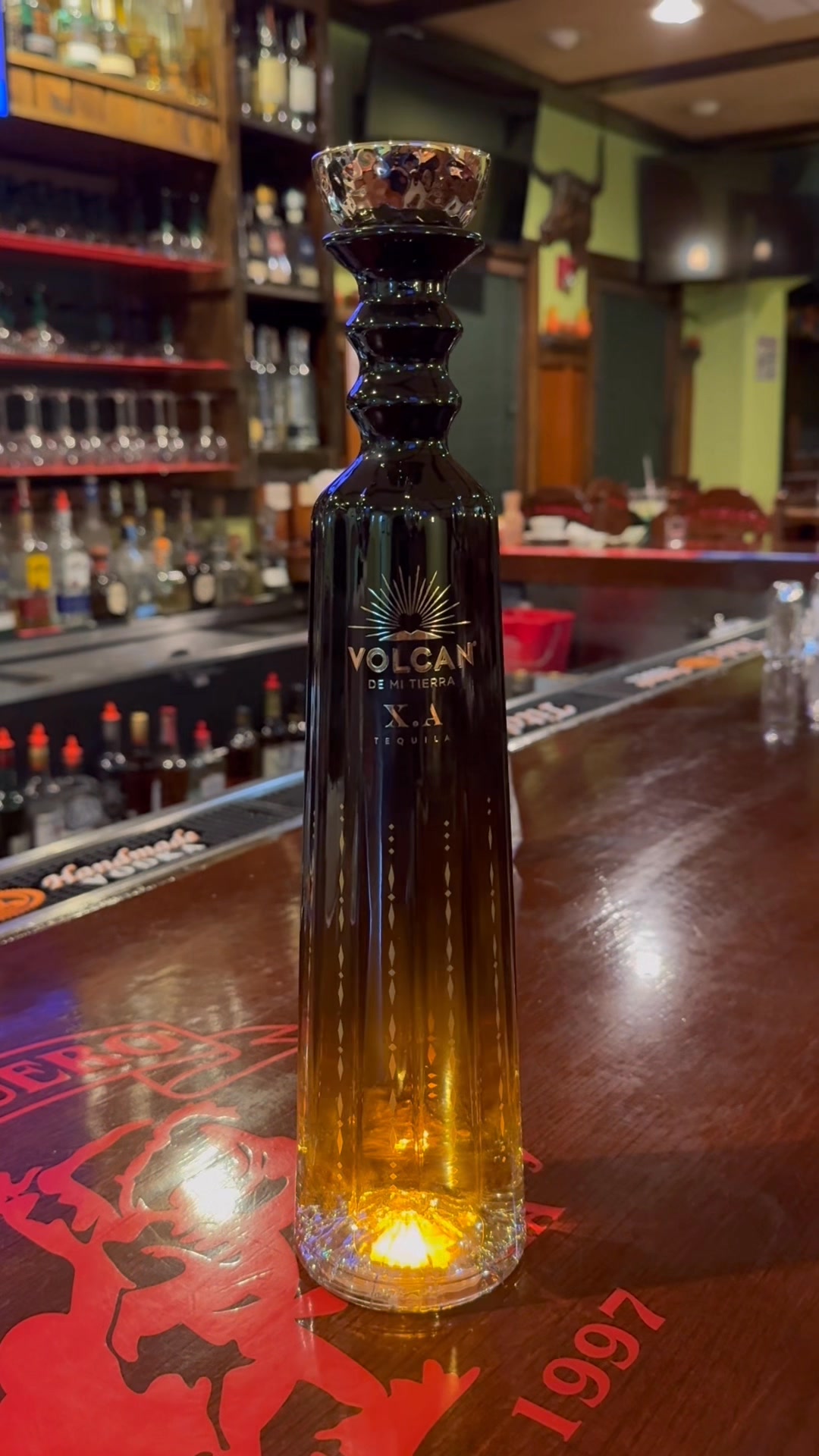 🍹 Introducing our brand-new top-shelf tequila: Volcán de mi