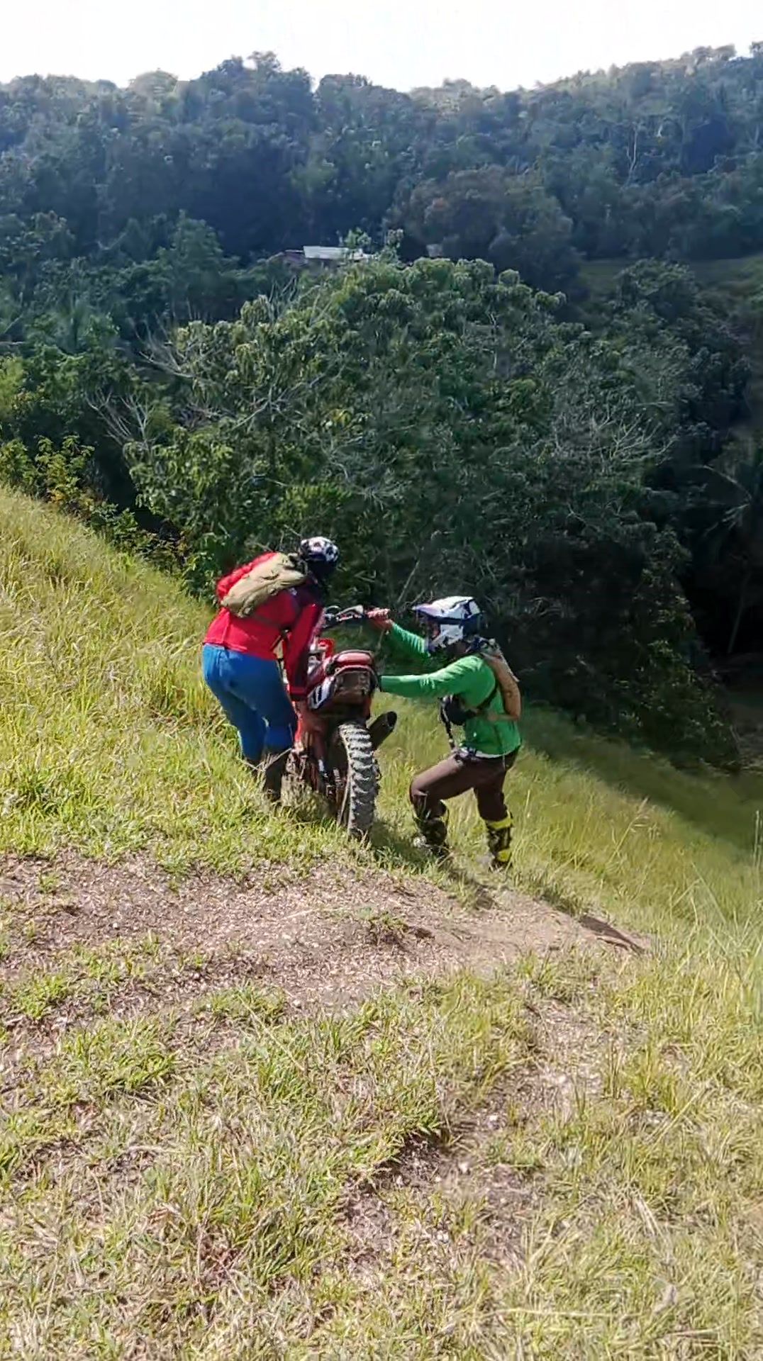 Pasinsya kaayu sa nag order mga ma'am sir dia pag grab food nag trail