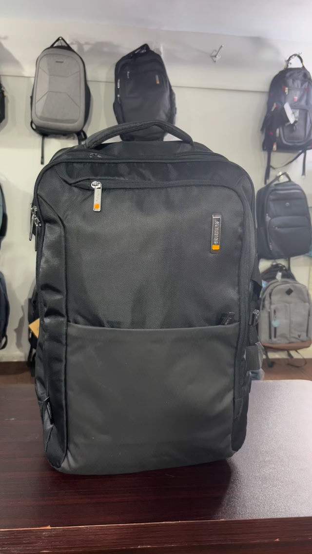 american tourister laptop backpack diamond Olympus Sport Camo Edge Print and dual secure water bottle sleeves Laptop Backpack Upbeat 14"
