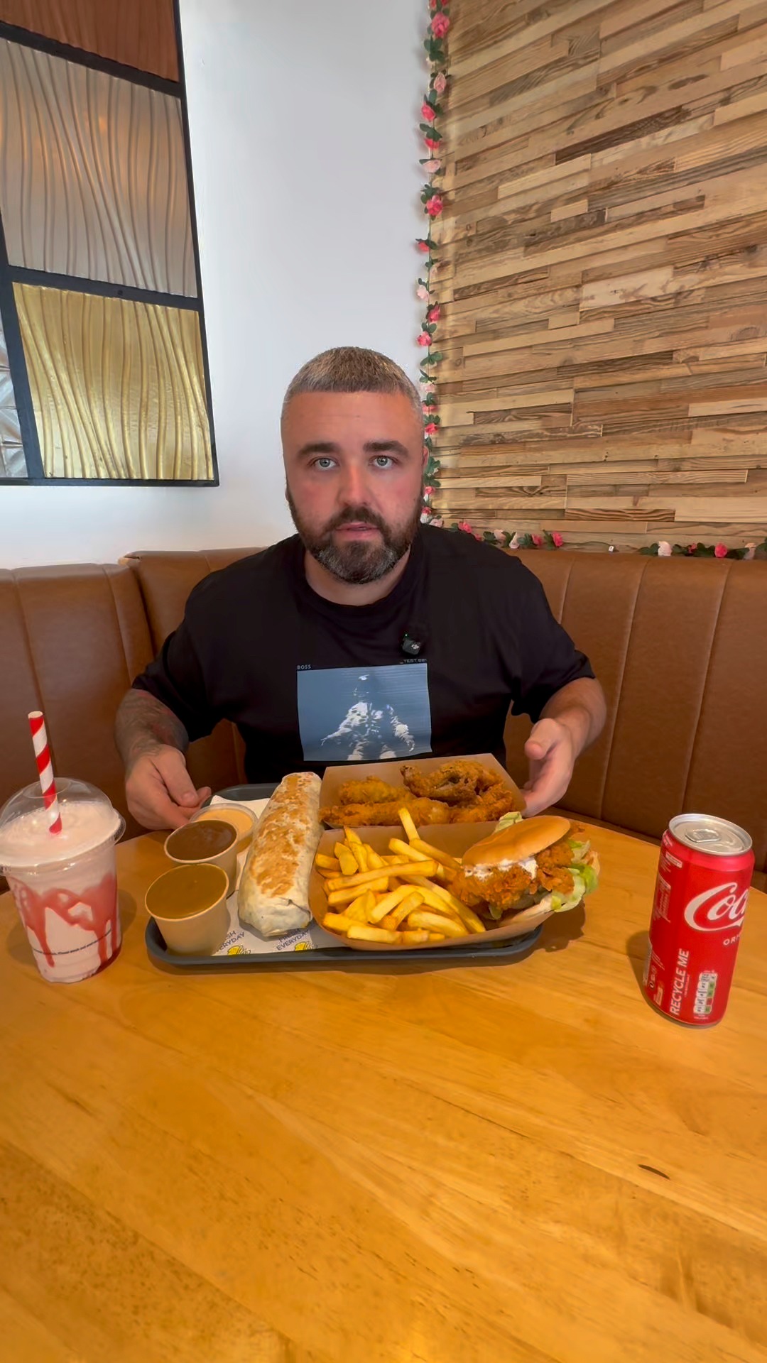 This is HillBilly's Chicken & Shakes located in Derry/Londonderry. It's ...