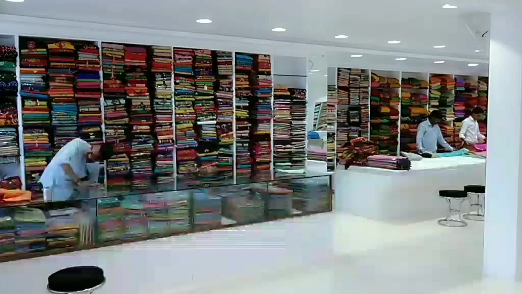 Sharda saree show room