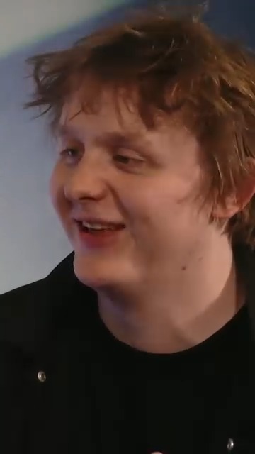 Watch magic with Lewis Capaldi | Ben Hanlin | Facebook