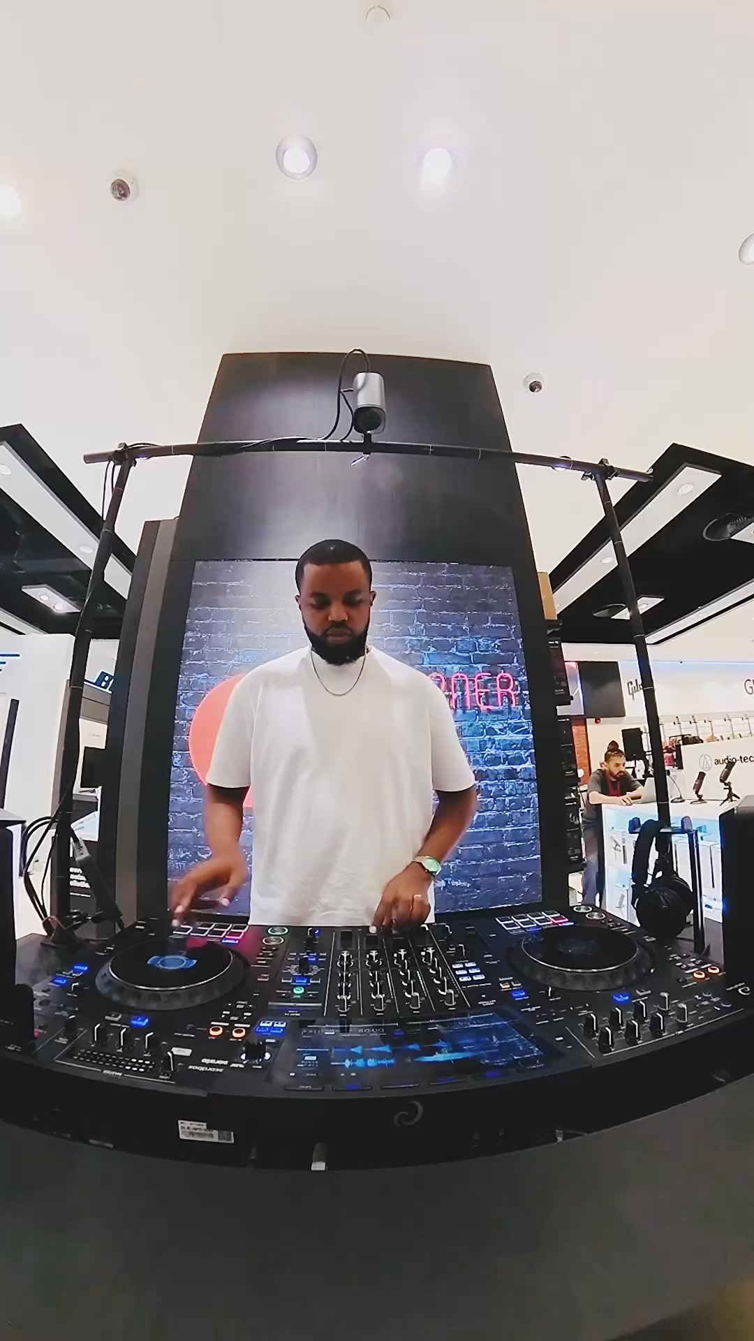 Dj Kozzie Dxb - Link in the bio 🔥 . . @deejaykozziedxb @deejaykozziedxb ...