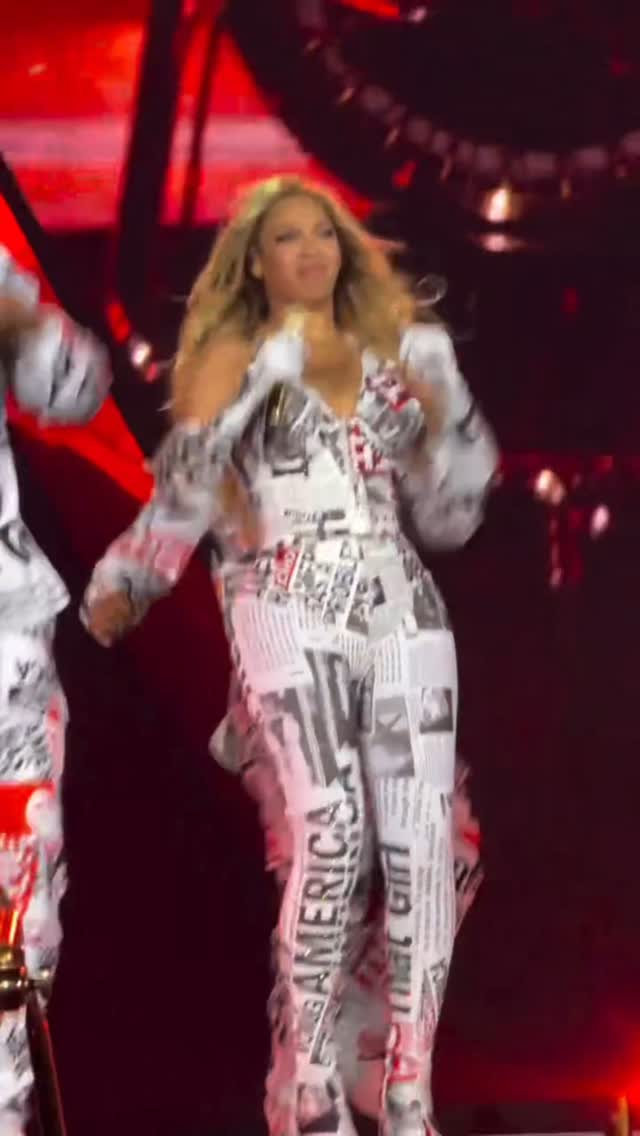 Beyoncé performing My House in Chicago last night ! 💥 | BEYONCÉ Fan ...