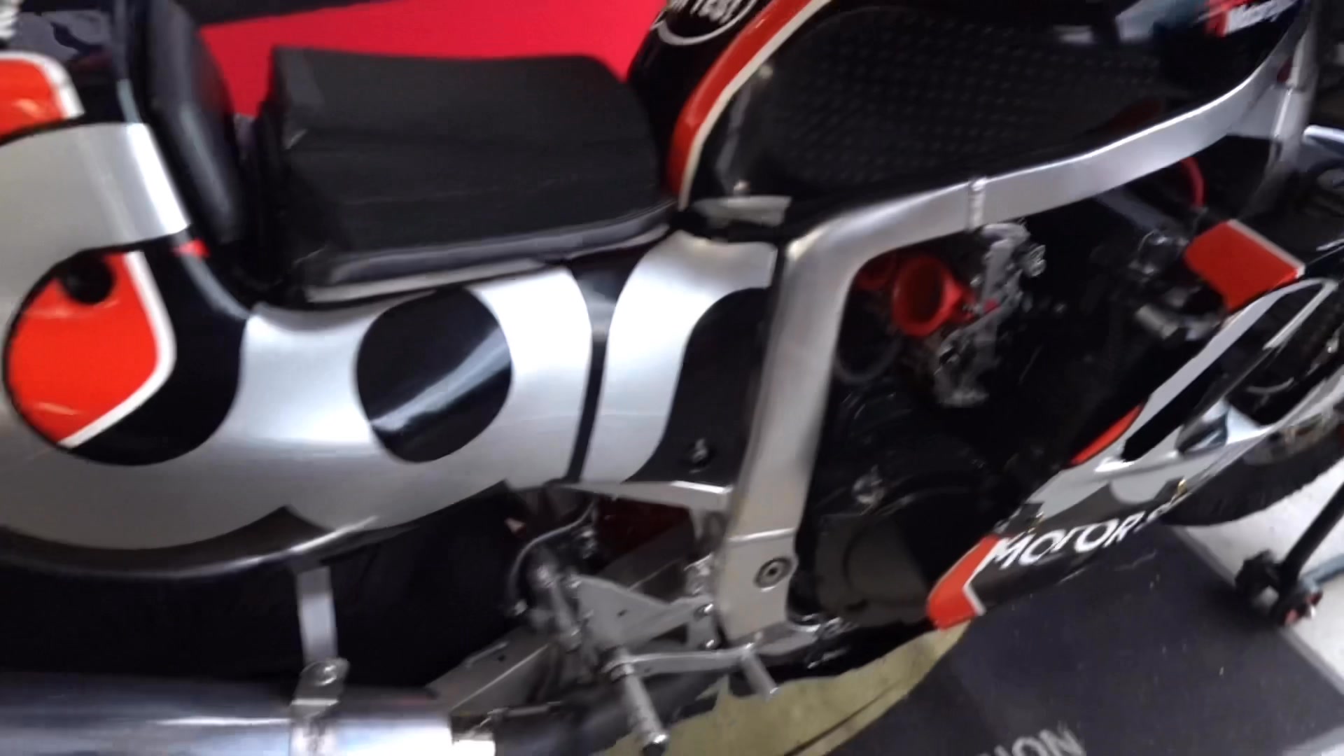 Carlcox gsxr1100 historic motorcycle