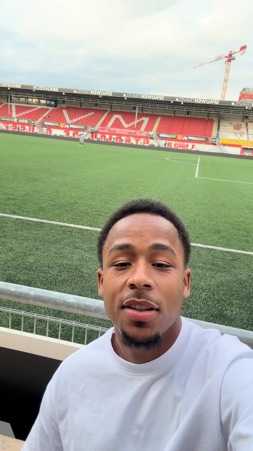 MVV Maastricht - ️𝑨𝑵𝑮𝑬𝑳𝑺𝑰𝑫𝑬 𝑼𝑰𝑻𝑽𝑬𝑹𝑲𝑶𝑪𝑯𝑻 ️ Een bomvolle Angelside ...