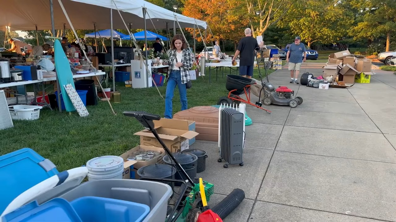 Gallery Detail: Do This At Church Yard Sales The Homeschooling Picker Move