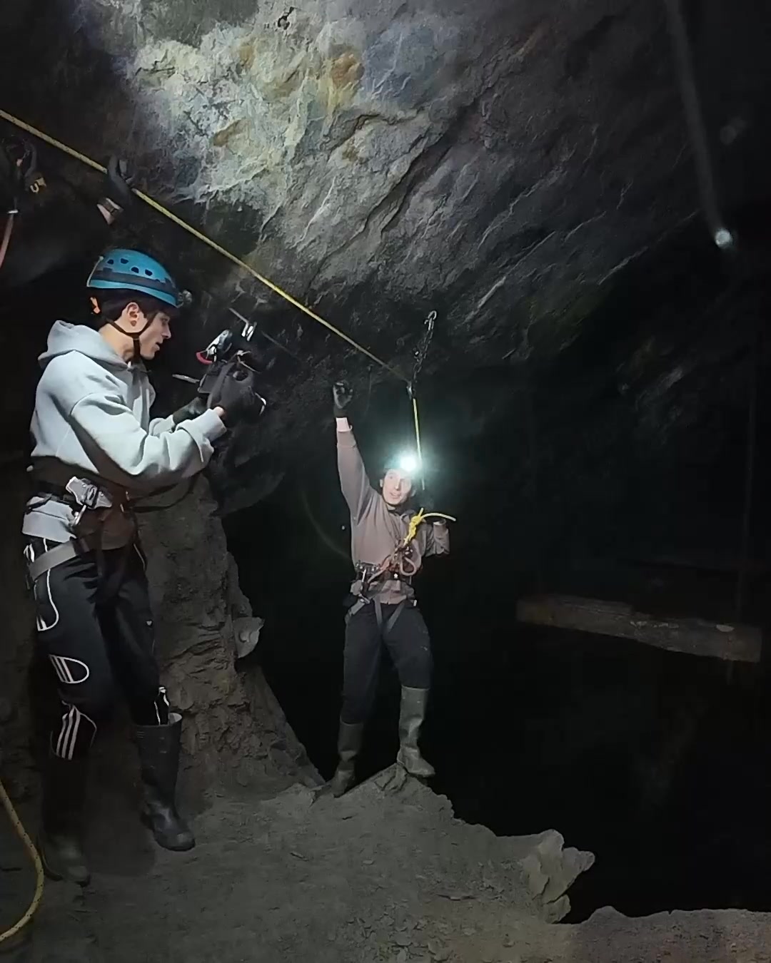 How deep can you sleep? 😴 YouTuber Brent Rivera took the plunge and ...