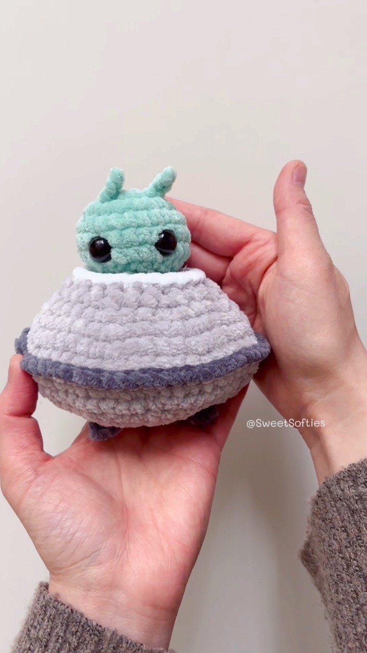 Would you crochet a little alien buddy? 💚Let me know in the comments if ...