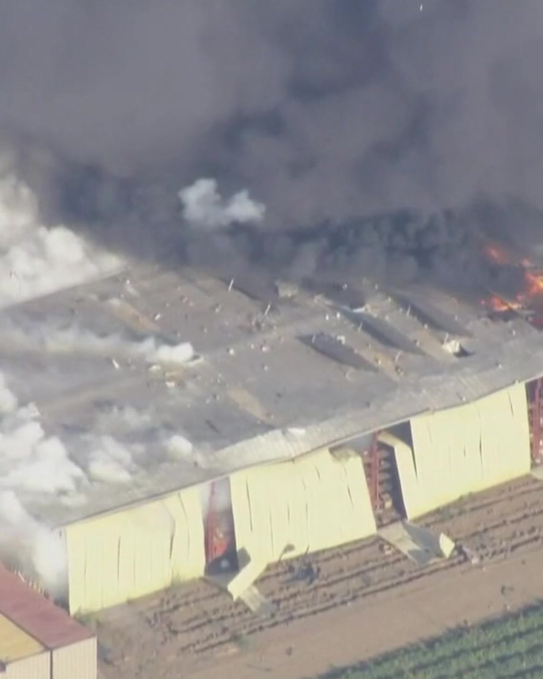 An explosion at a fireworks warehouse in rural Northern California ...