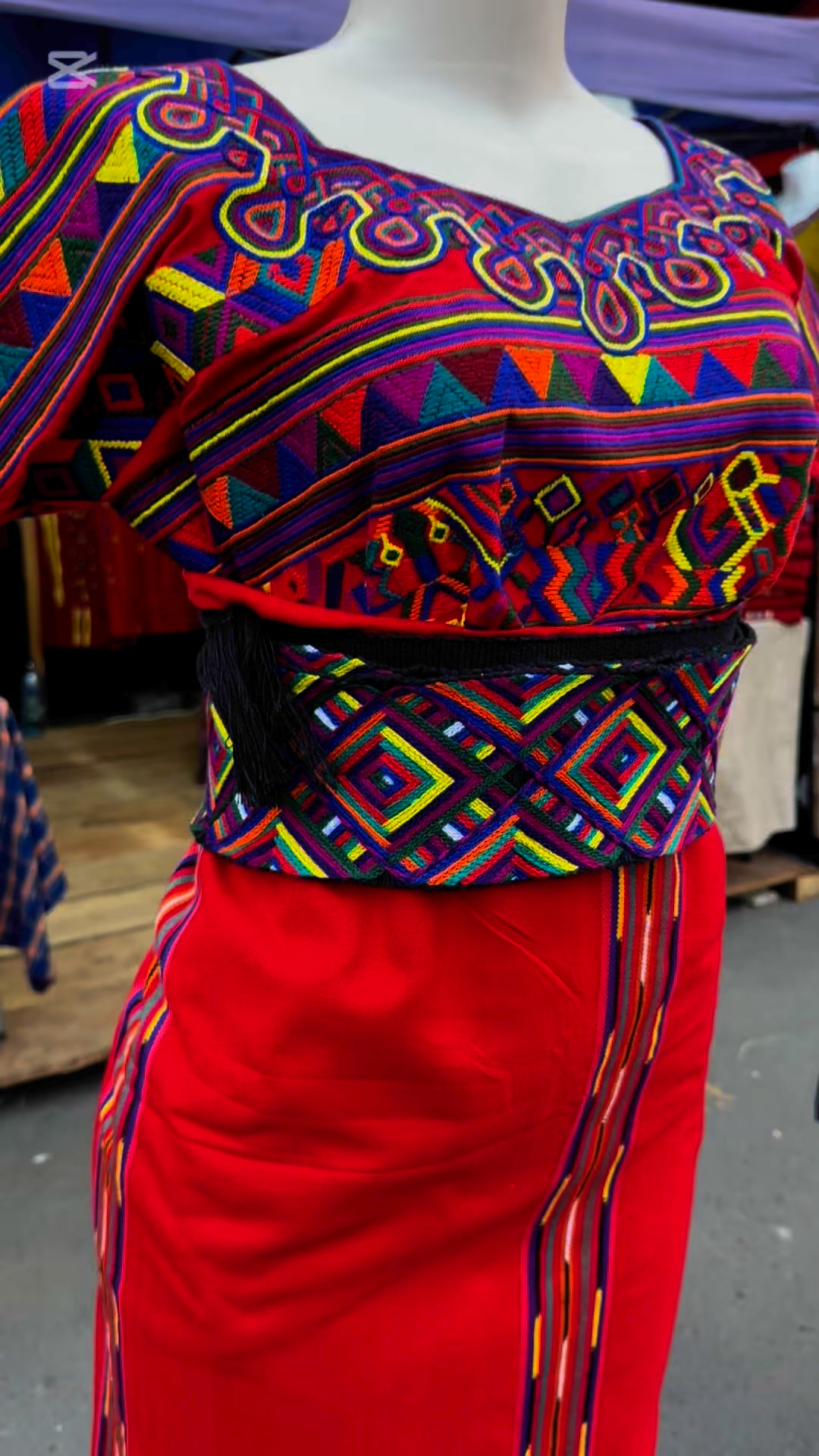 Típicos NEBAJ | Chimaltenango