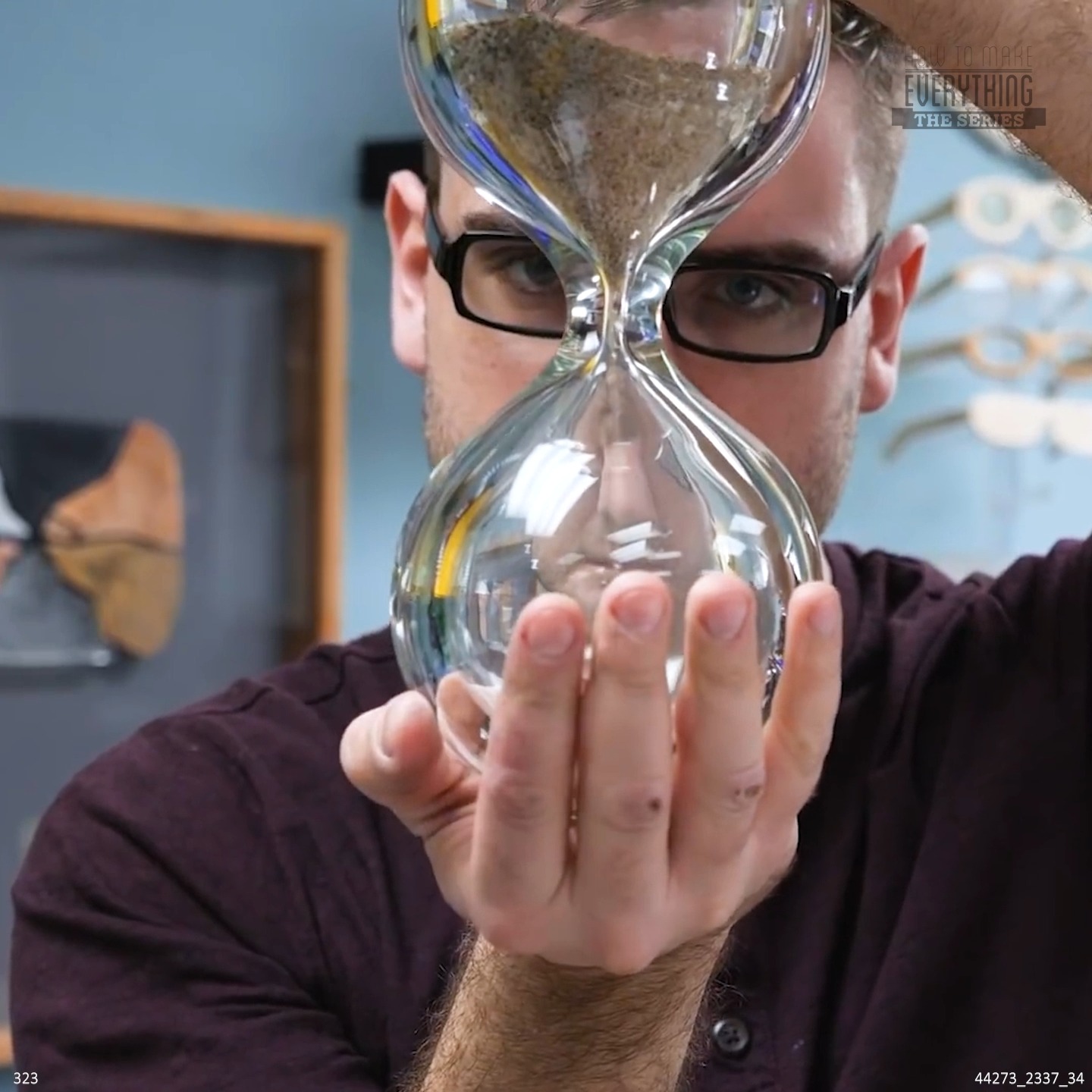 Creating a Handmade Hourglass #HourglassDIY #DIYProject