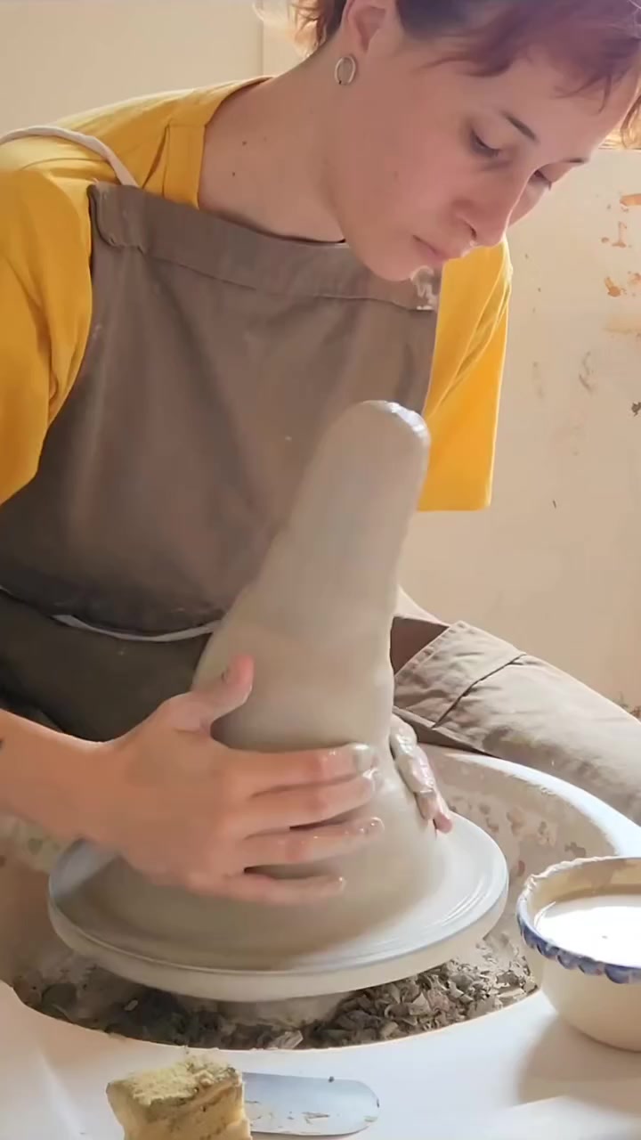 Meet artist Sarah Ritchie, whose ceramic sculptures are an ode to her ...