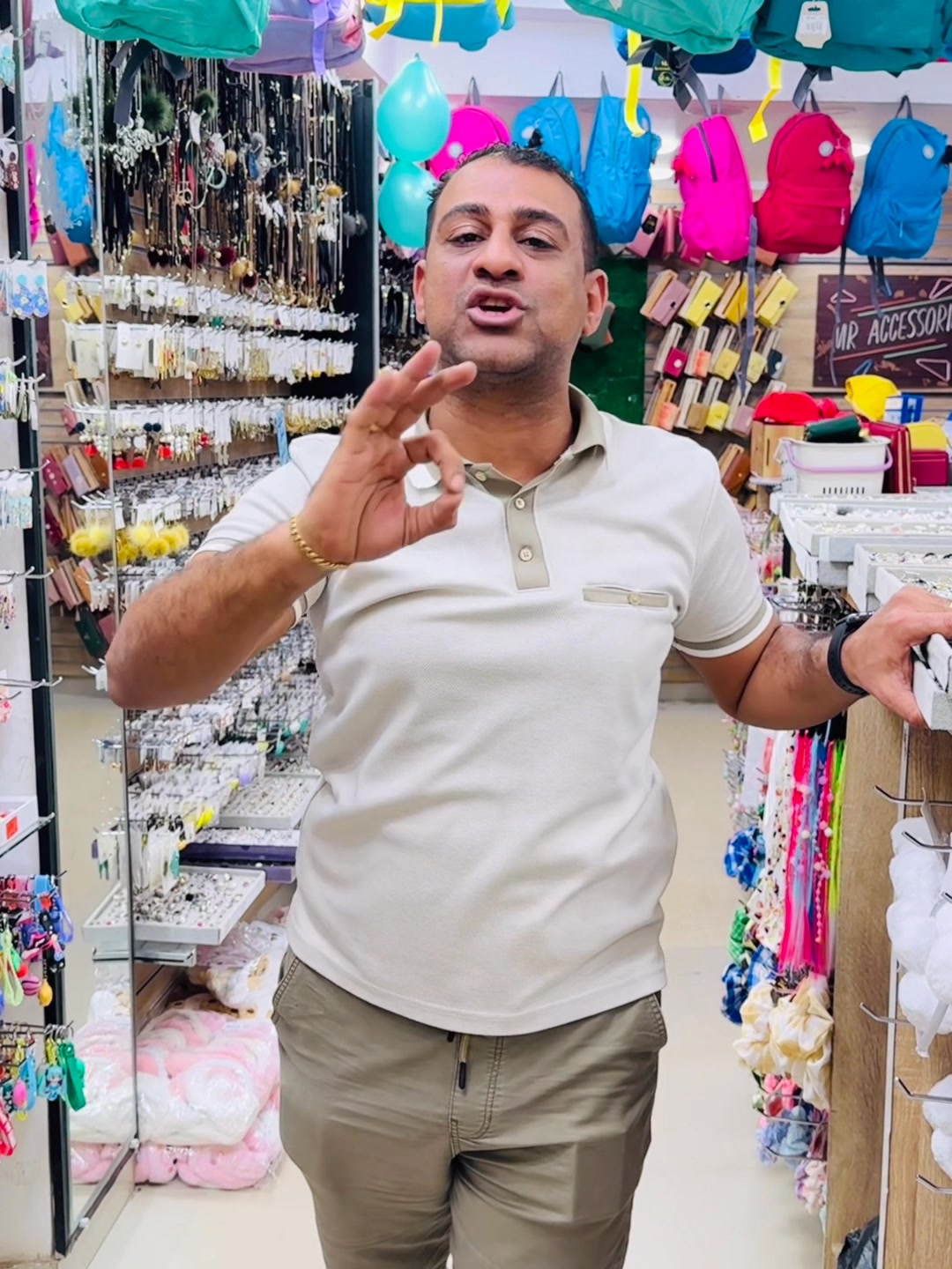 المستر يوم #الاثنين هيكون في جامعه #اسفنكس و البيع بسعر الجمله لجميع ...