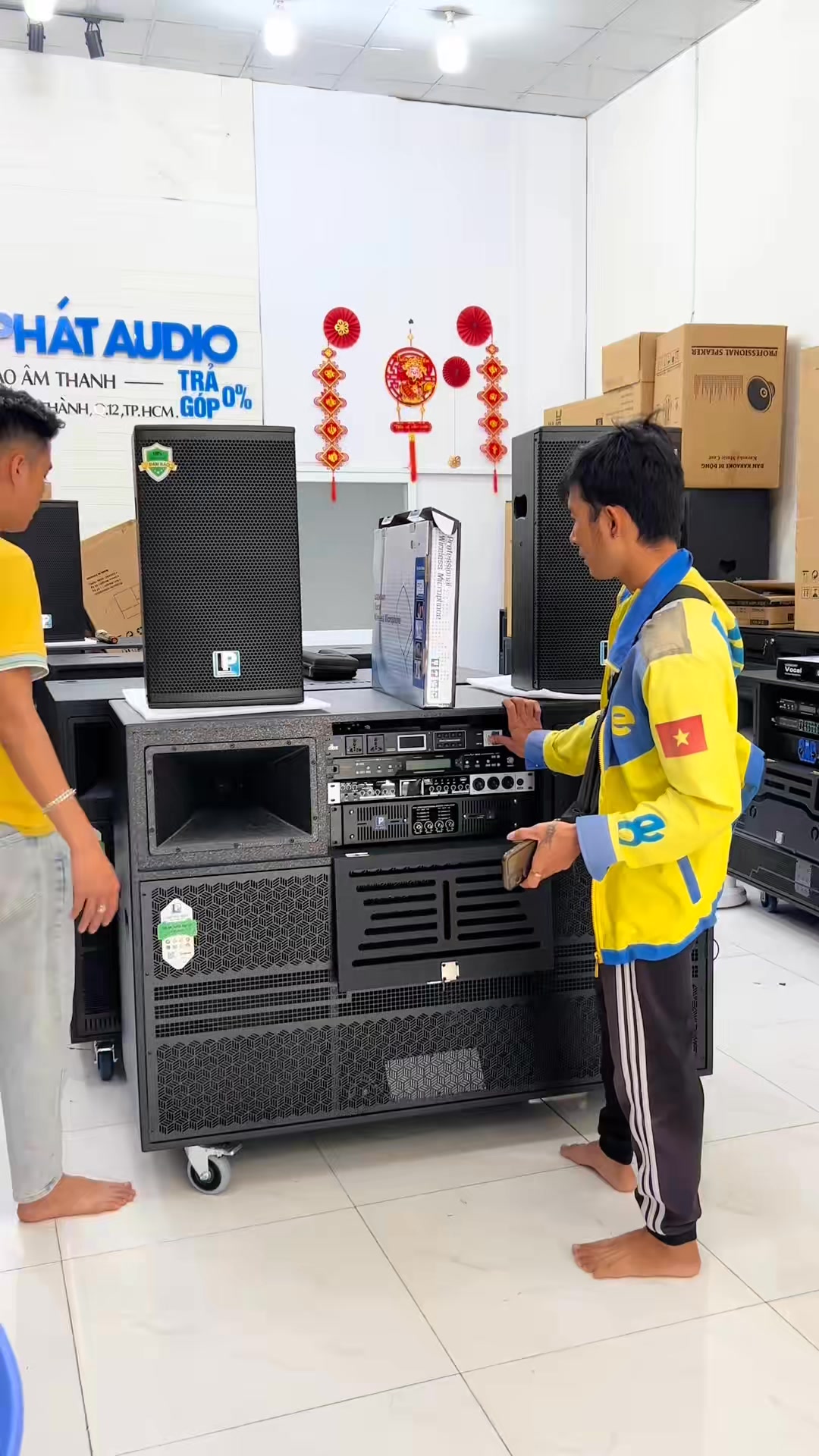 ANH TRAI GHÉ CÔNG TY CHỐT NHANH DÀN LOA CHÍNH HÃNG J10000S VỀ BẠC LIÊU ...