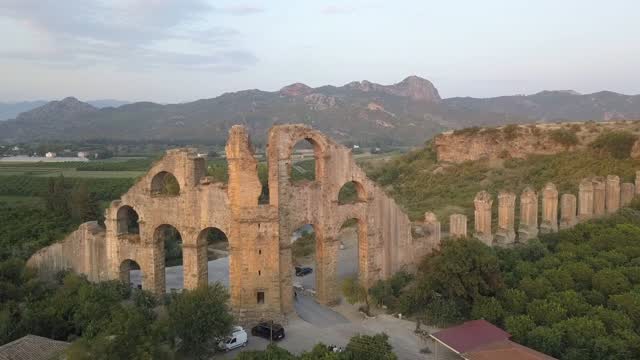 Aspendos Su Kemerleri – Antalya, Aspendos Antik Kenti’nin bir mühendis