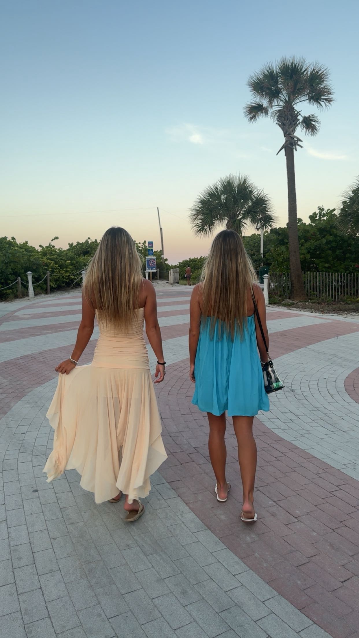 we have sides . . #grwu #grwm #twins #funny #miami | Emily Sentner ...