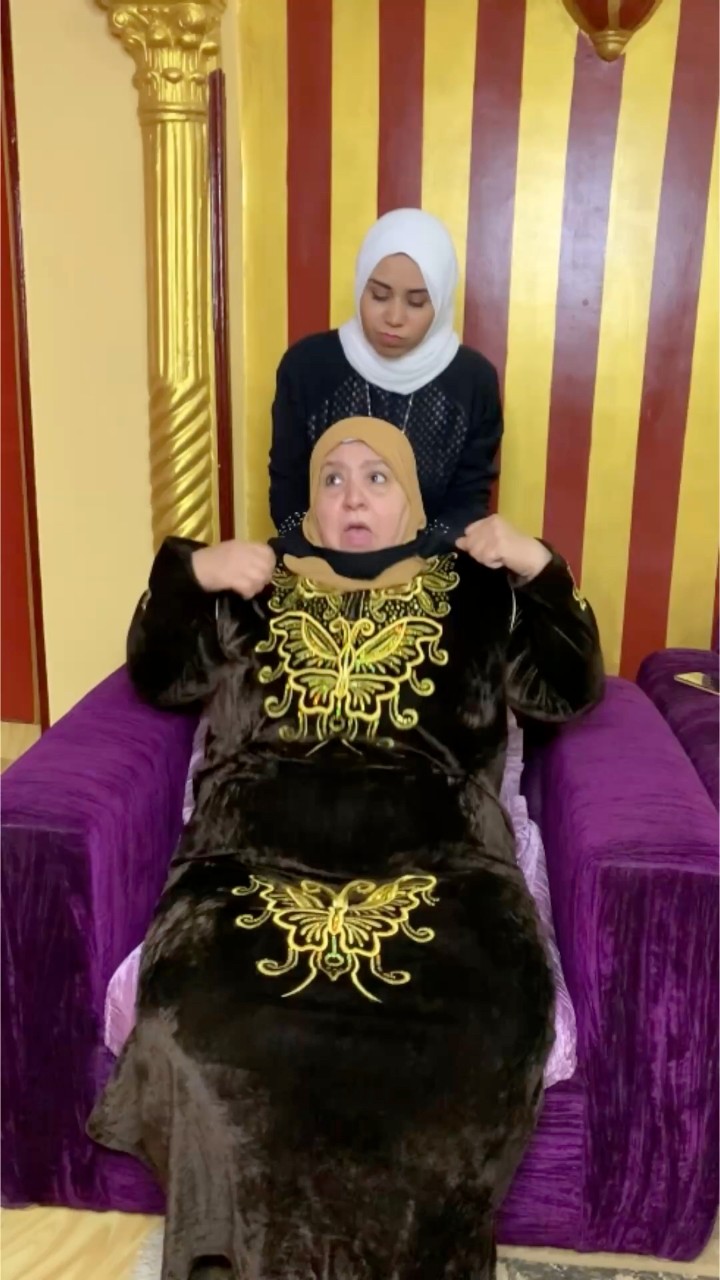 حاول يخ لص من امه بمساعده مراته | حكايات البيوت | Facebook
