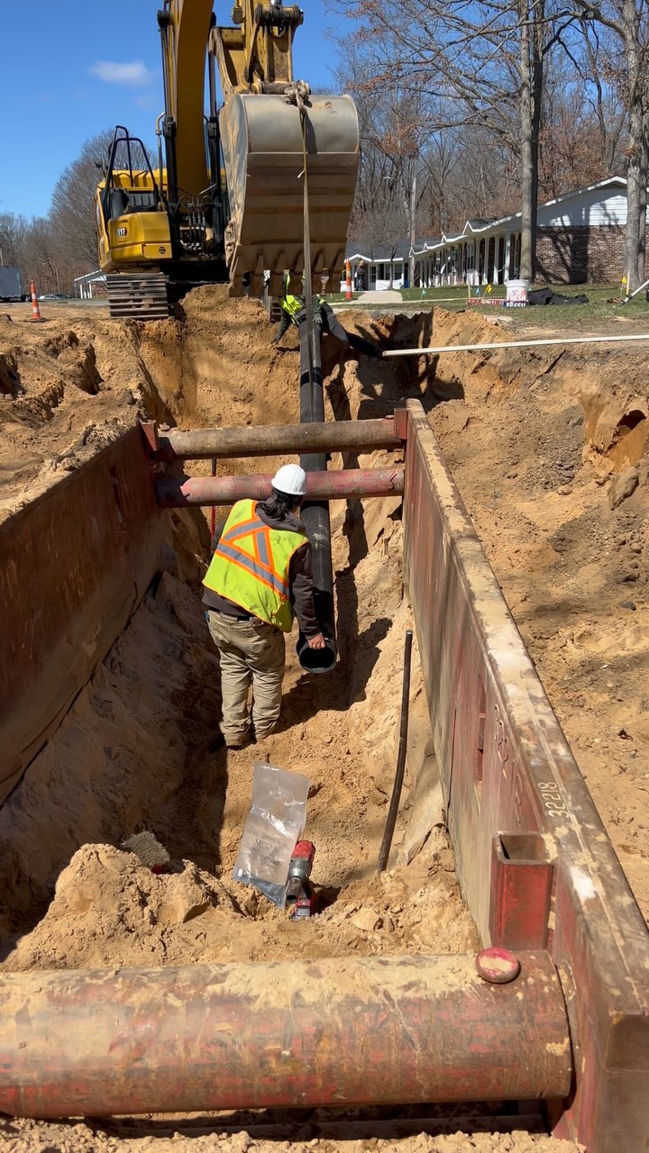 Our team in action, laying a new watermain in Baldwin 👷🏼‍♂️🎬 ## ...