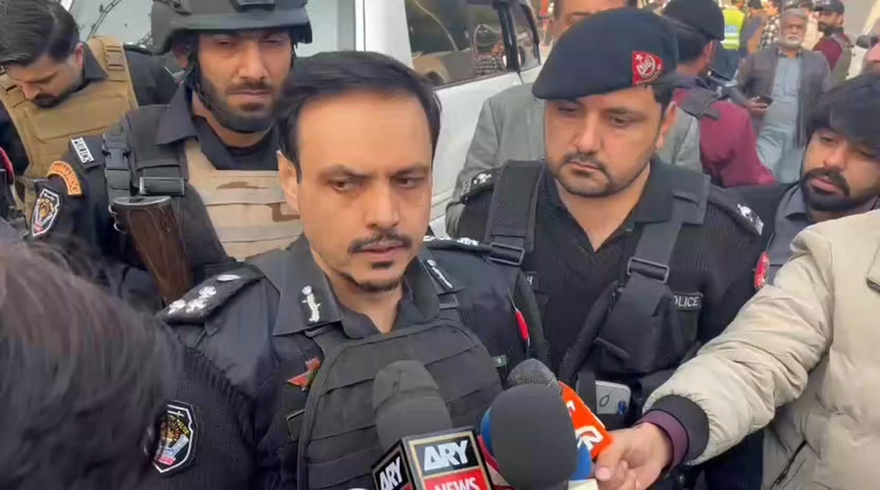 CCPO Dr Main Saeed Ahmad talk to media about the attack on FC ...