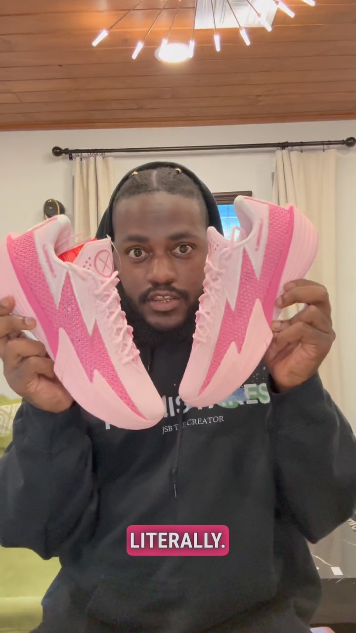 Got a pair of the Li-Ning Way of Wade Flash 2s in the cherry