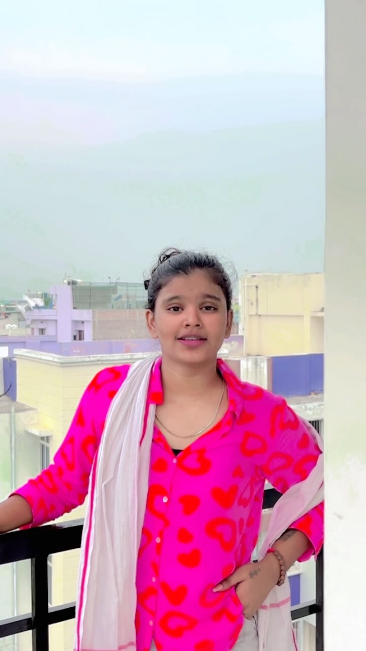 Jila me …….😈🥰😇 | Singer Riya Raj Personal | Facebook