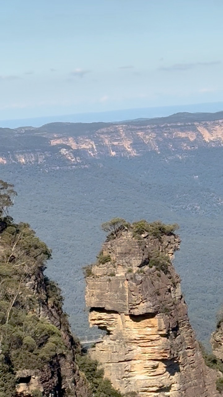 The Three Sisters rock formation in the Blue Mountains of Australia was ...
