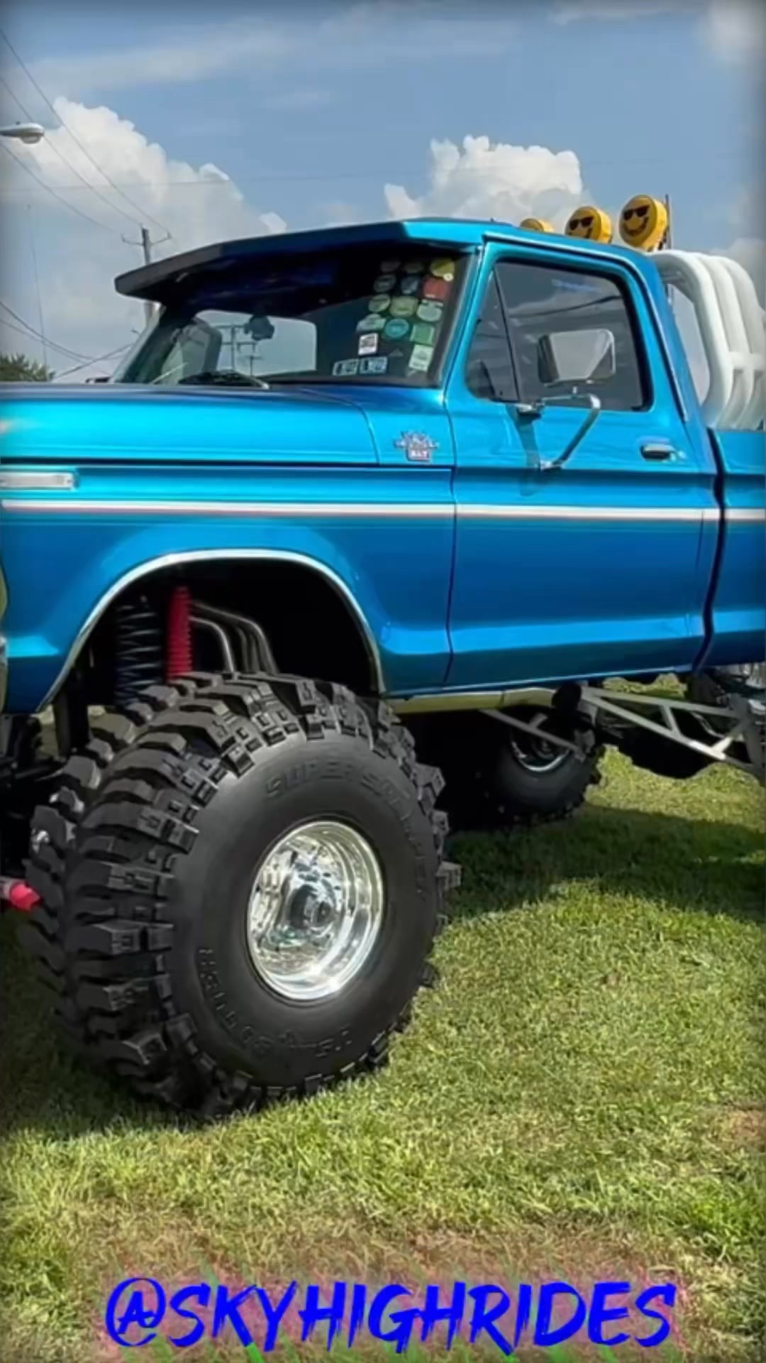 Brandon Bower is the owner of this awesome #dentside #ford. Classic 90s ...