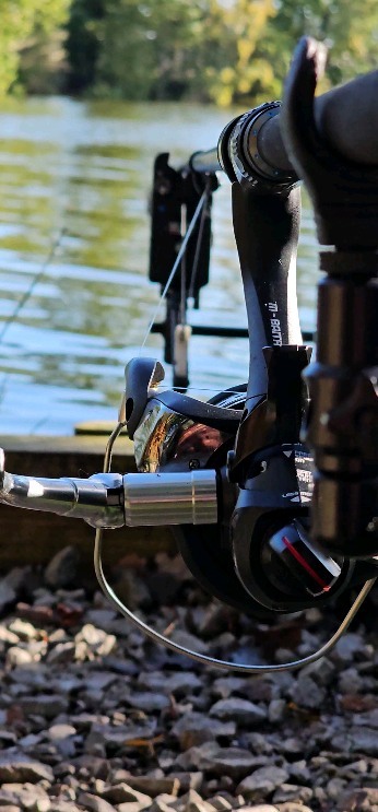 black tackle box SPRO 3500 Reversible Black/Green Size:3 oz 5/0 hook the Trail 10 stands Jade Necklace Veteran Pros” Top 2