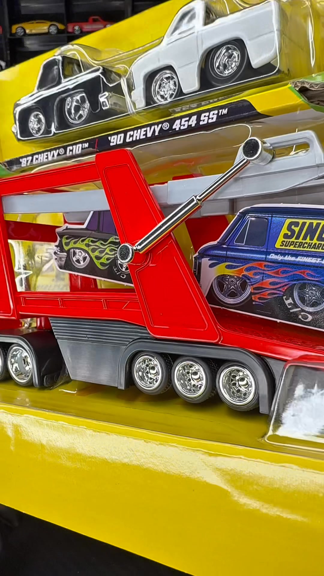 Car Tuned Rigs Custom Car Carrier with '87 C10 and '90 Chevy 454