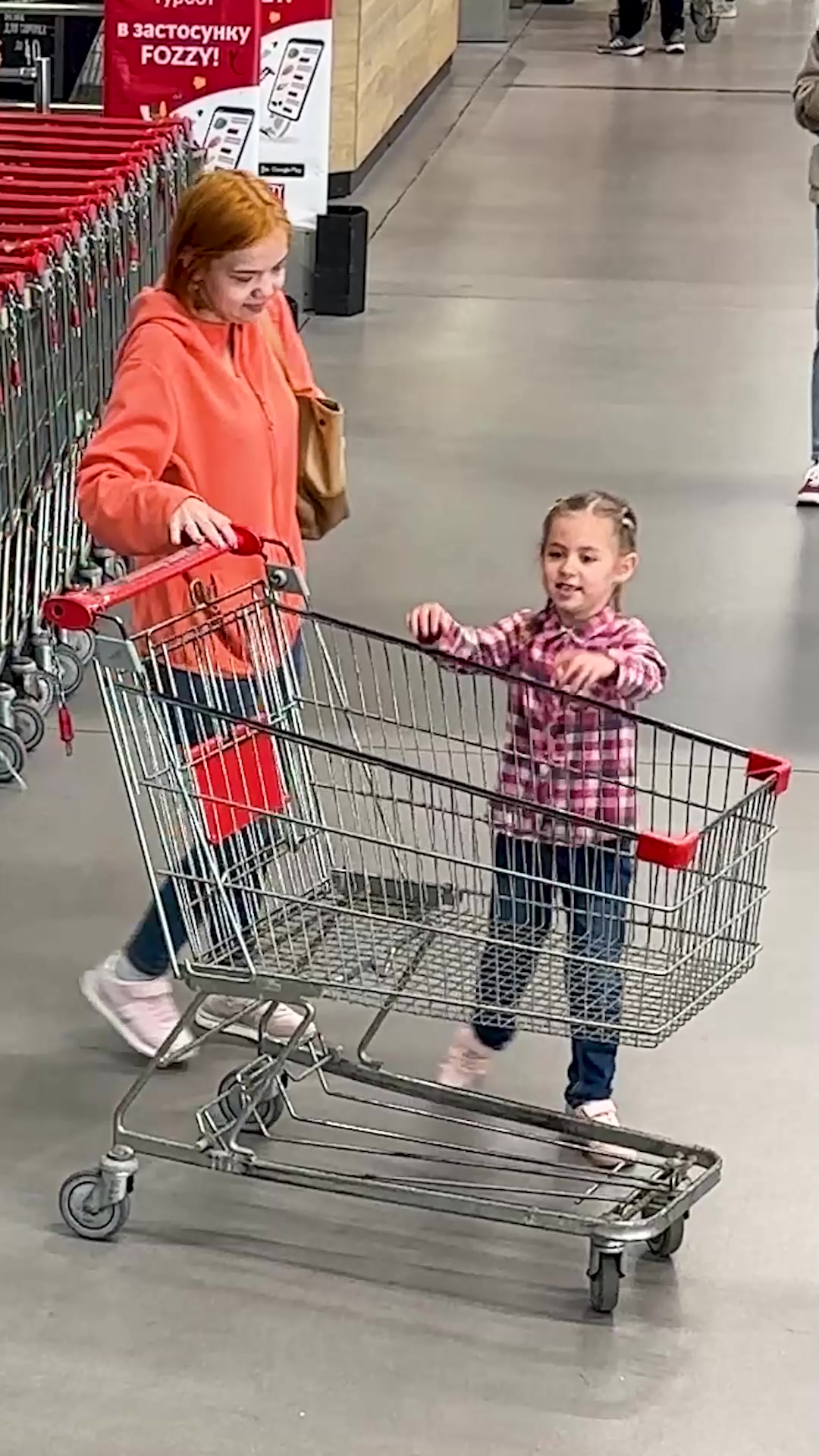 Kind Lady Helps Family Have Fun! | Genius Panda | Facebook