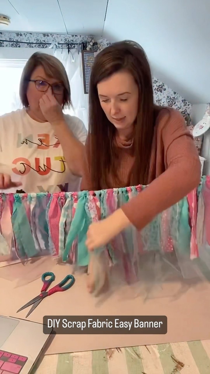 DIY Scrap Fabric Banner #diycrafts #celebrate #diydecoration #diydecor ...