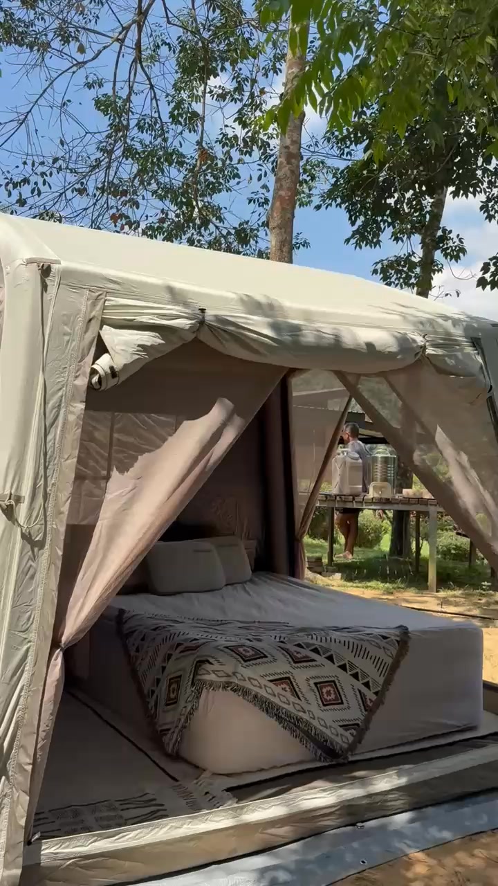 Camping setup with Naturehike Cloud Wild car side tent