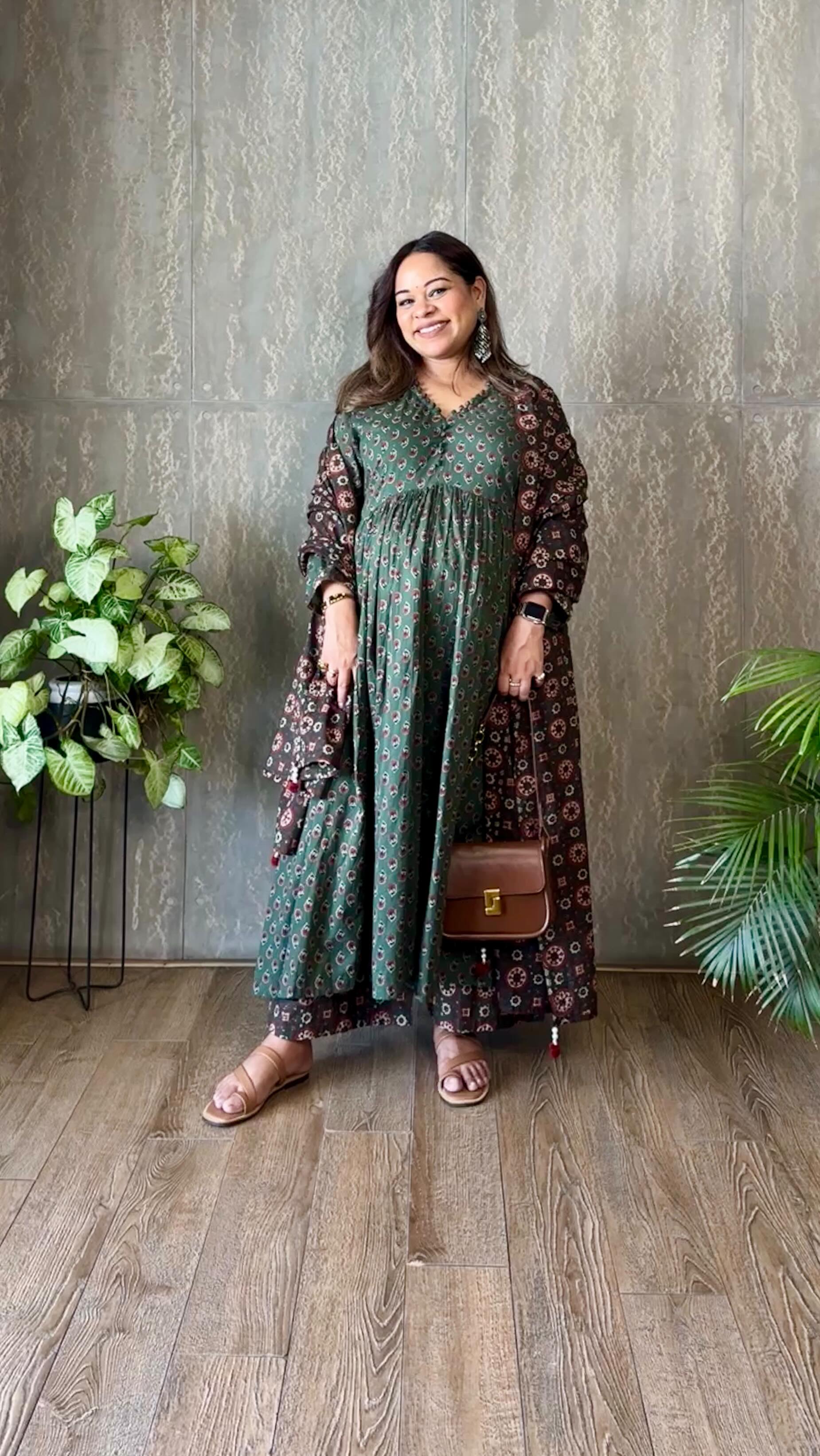 Grace, sparkle & comfort… all in one outfit. ✨ Make your Rakhi 