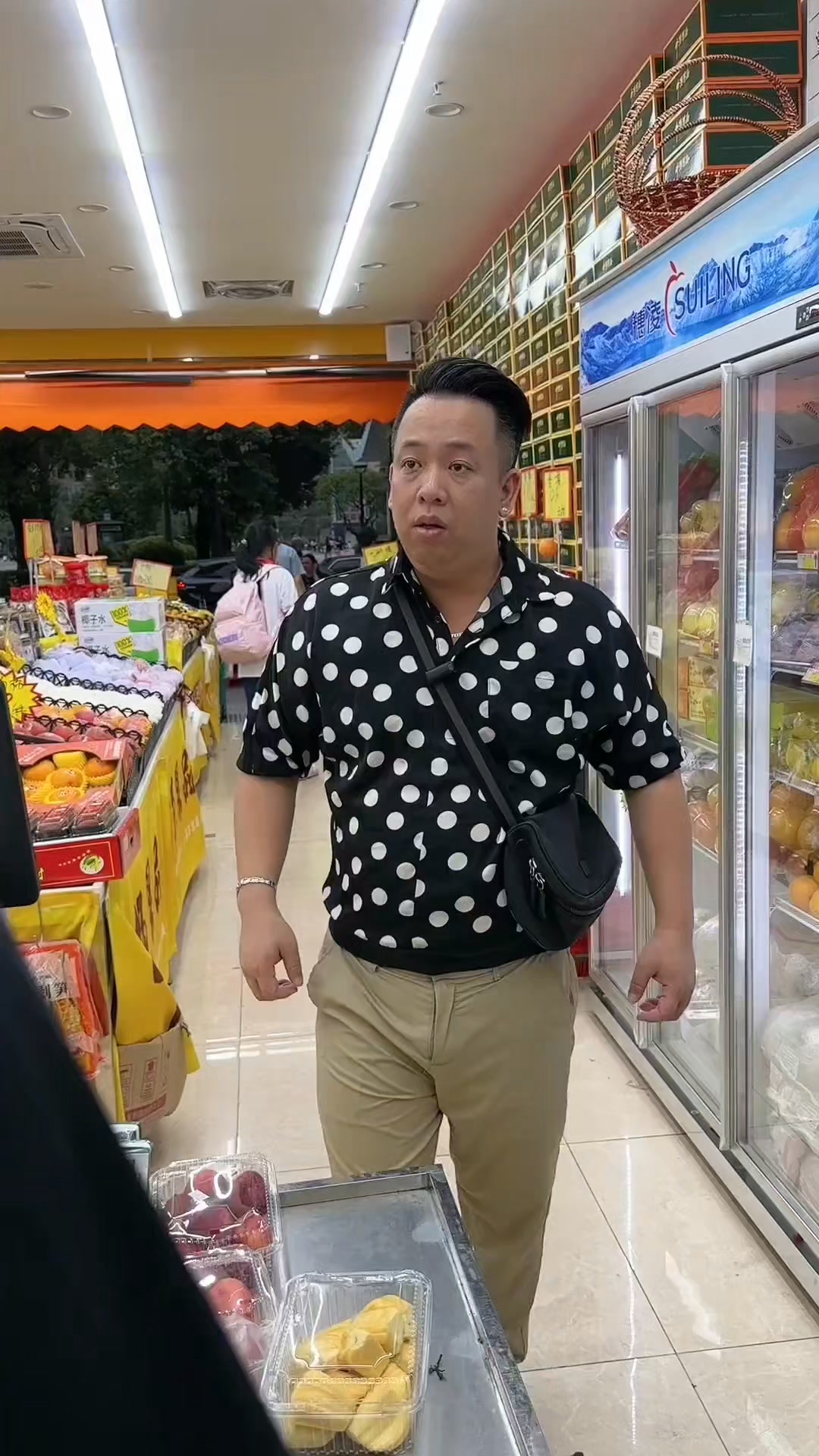 244 | 太搞笑了，笑得我肚子疼🤣 #打工人 #万万想不到 #看一遍笑一遍 #搞笑 | 爱行者旅人 | Facebook
