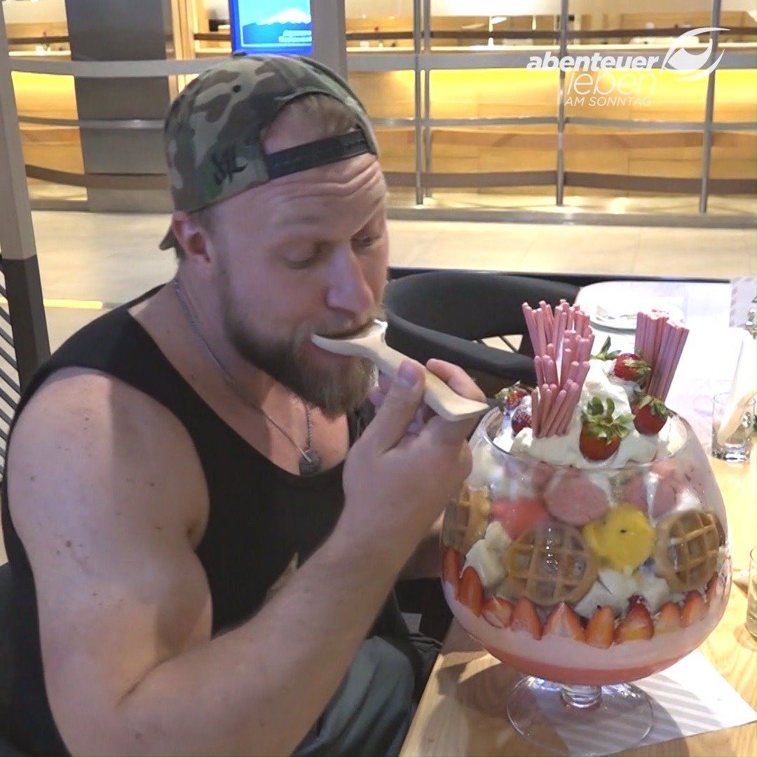 Für alle Eis-Liebhaber ist das wohl der Himmel auf Erden: der größte Eisbecher der Welt! 🍨😍 Noch mehr XXL-Food gibt es bei 