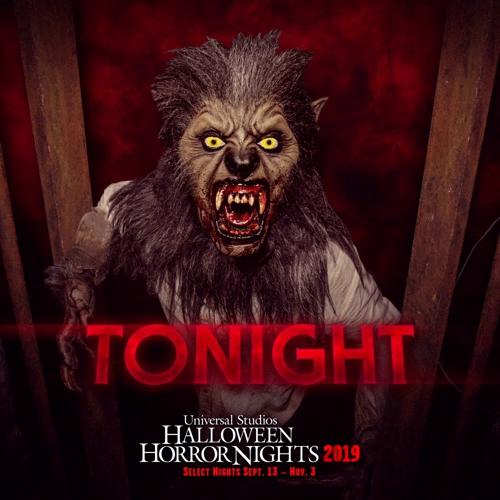 HHNです¨̮ )/ It's our favorite day of the year! Friday the 13th and opening
