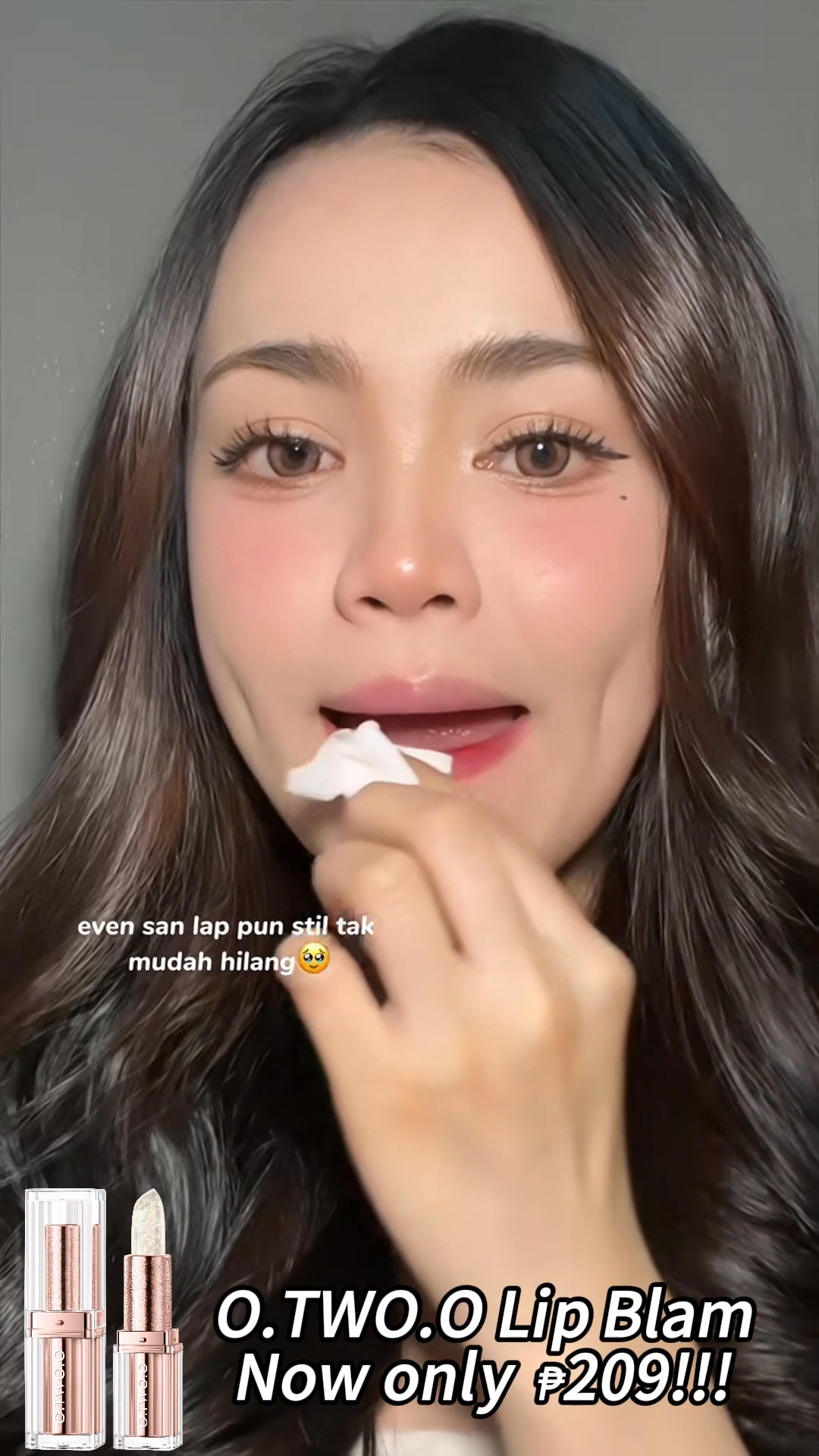 o-c-t by platinumd x b-hue lips O.TWO.O Color-Changing Lip Balm, Reveals a radiant lip color in 30 seconds✨, Hydrates, locks in moisture & smooths lip lines, 💄 Lip balm, lipstick & lip tint — all in one!, saturated payoff and luminous
