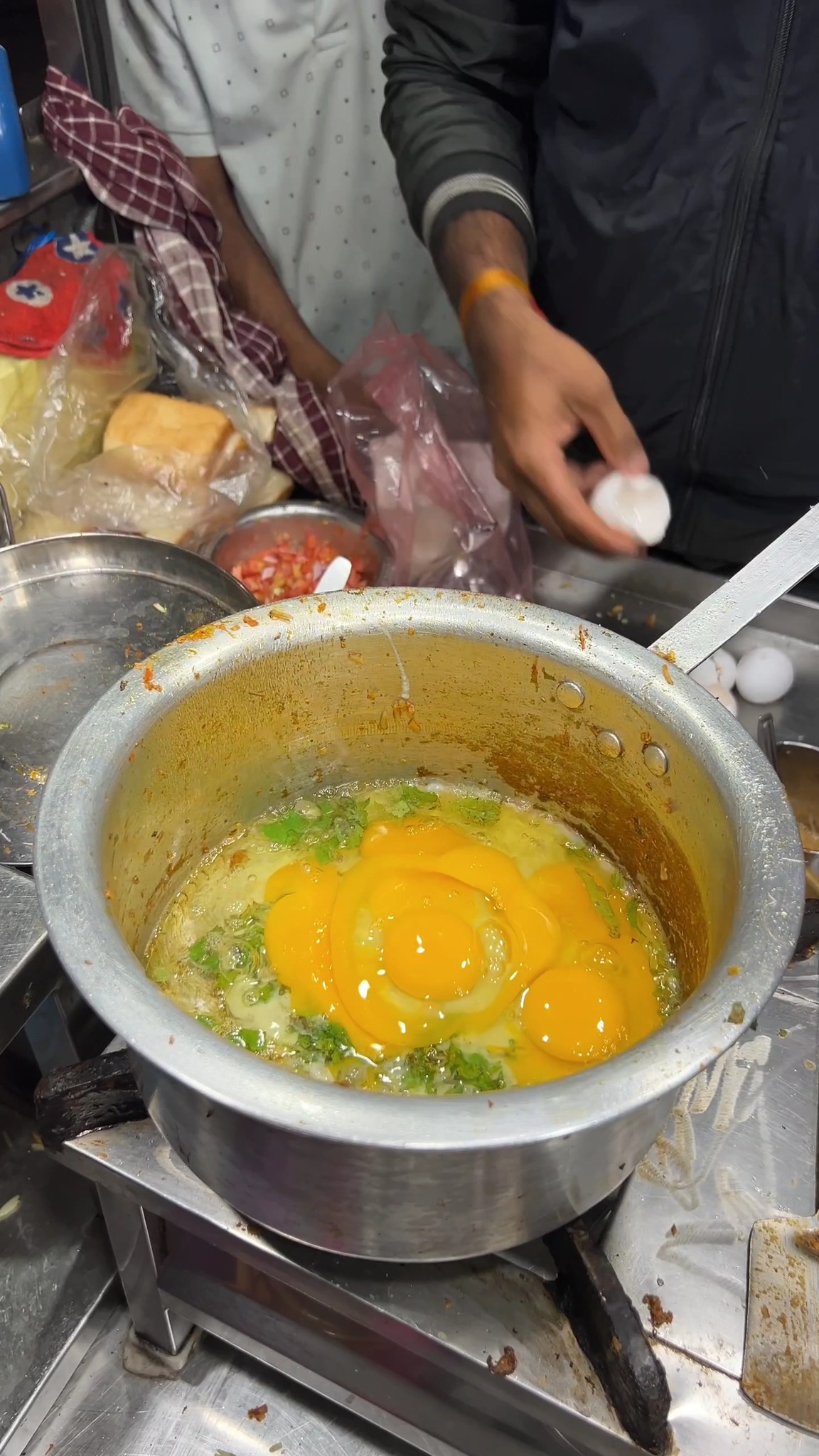 Patila Egg Bhurji Rice Making | Foodie insaan | Facebook