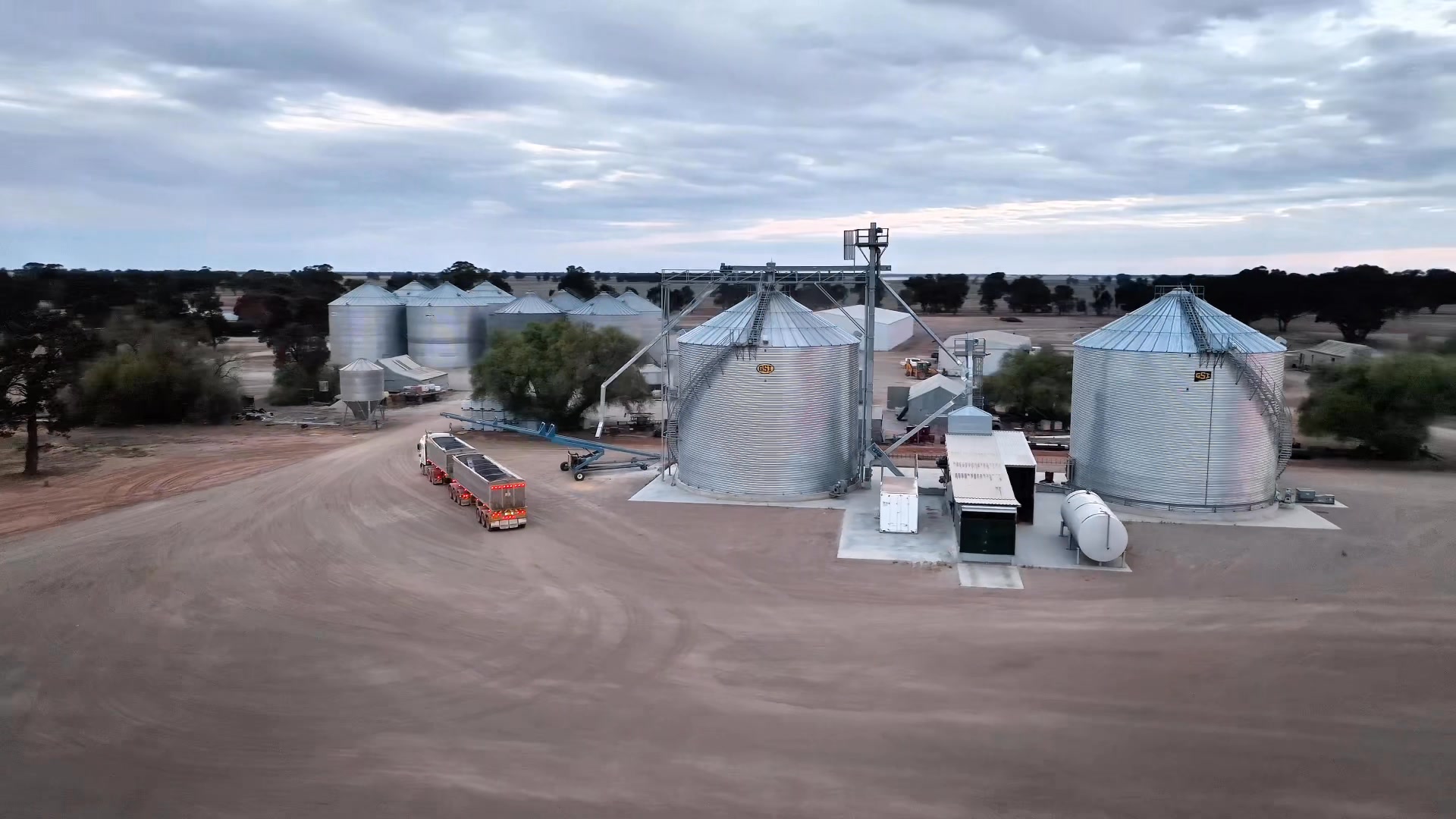 Throwback to 2017- harvesting 100t/hr and drying 100t/day. For a long ...