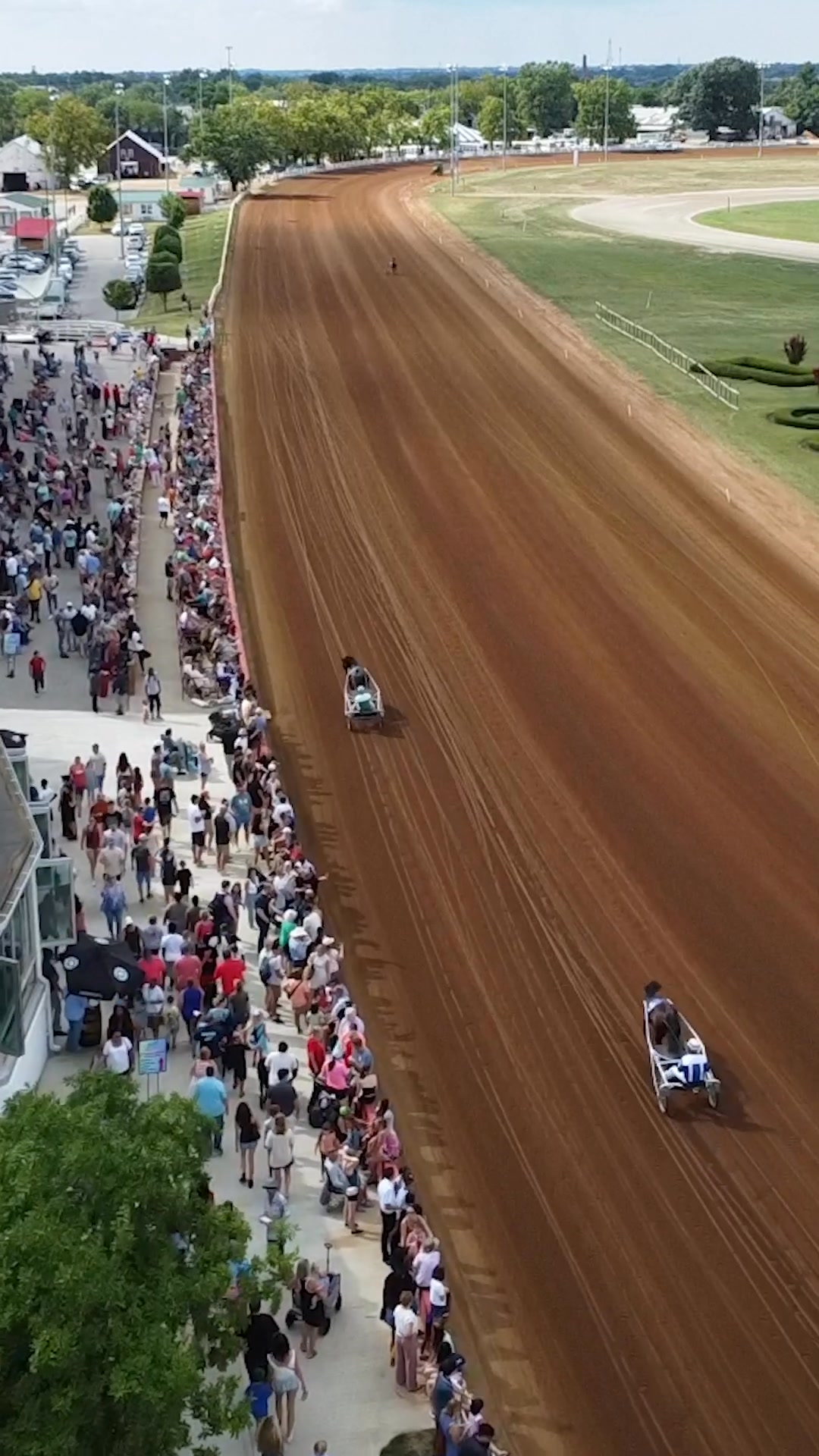 Red Mile Racing - Coming out for a day at the races?🏇... | Facebook