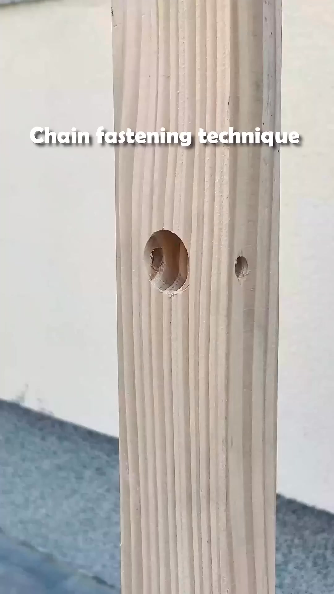 Chain fastening technique #chain #hacks #smart | Episteme Edge | Facebook