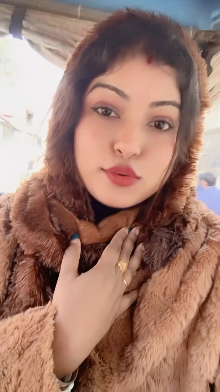 New song | Essha Das