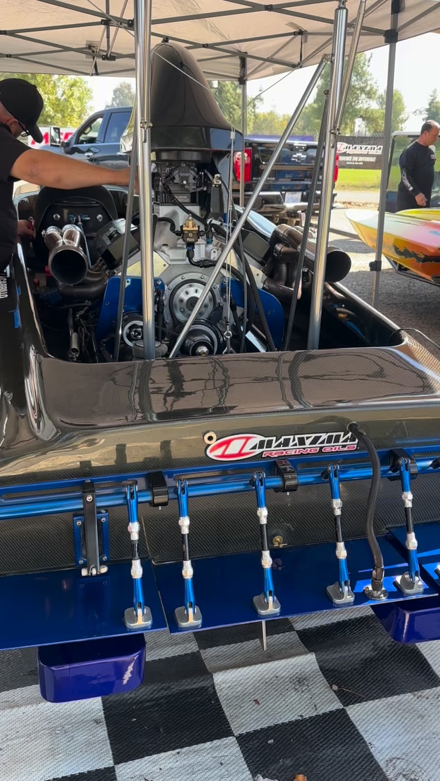 Warm it up 🔥🔥 565 Cubic Inch engine is getting ready for this weekend ...